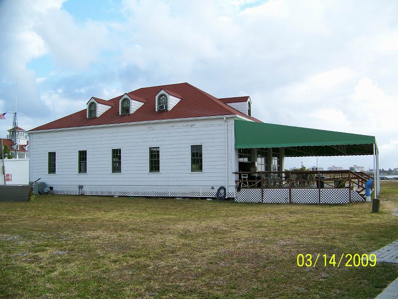 Hector 005 031409.jpg - Compliments of Hector Padron-AD4C